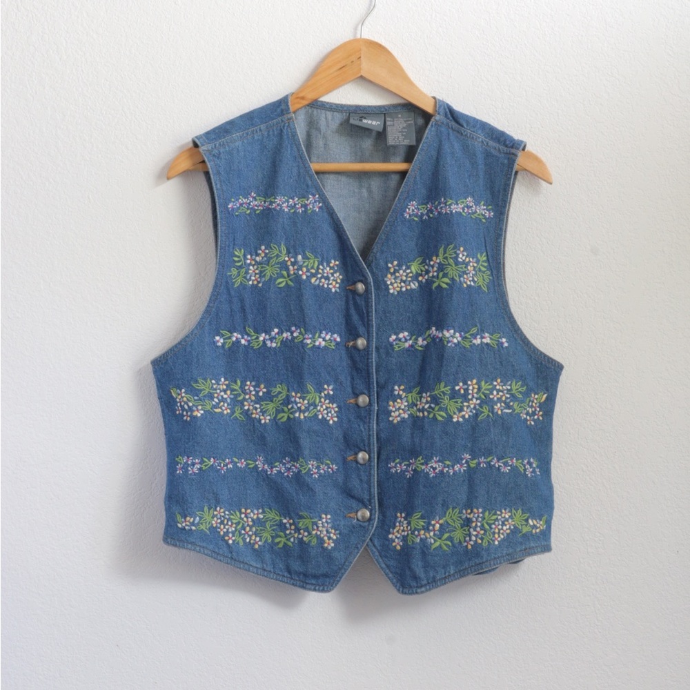 Liz Claiborne Blue Denim Embroidered Floral Vest